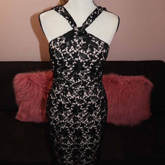 Club Monaco Black Floral Lace Midi Pencil Dress - Picture 2 of 7